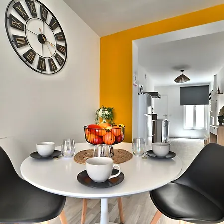 Apartment Ave Cesar - Gallo-romain En Hypercentre, Fibre, Tv 4k Saintes