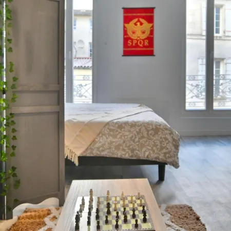 Ave Cesar - Gallo-romain En Hypercentre, Fibre, Tv 4k Apartment Saintes